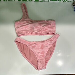 Top size small++ and bottom size medium